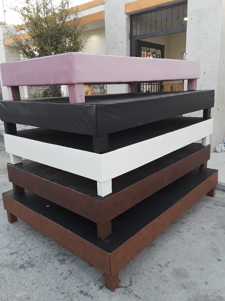 CRISPIN MUEBLES
