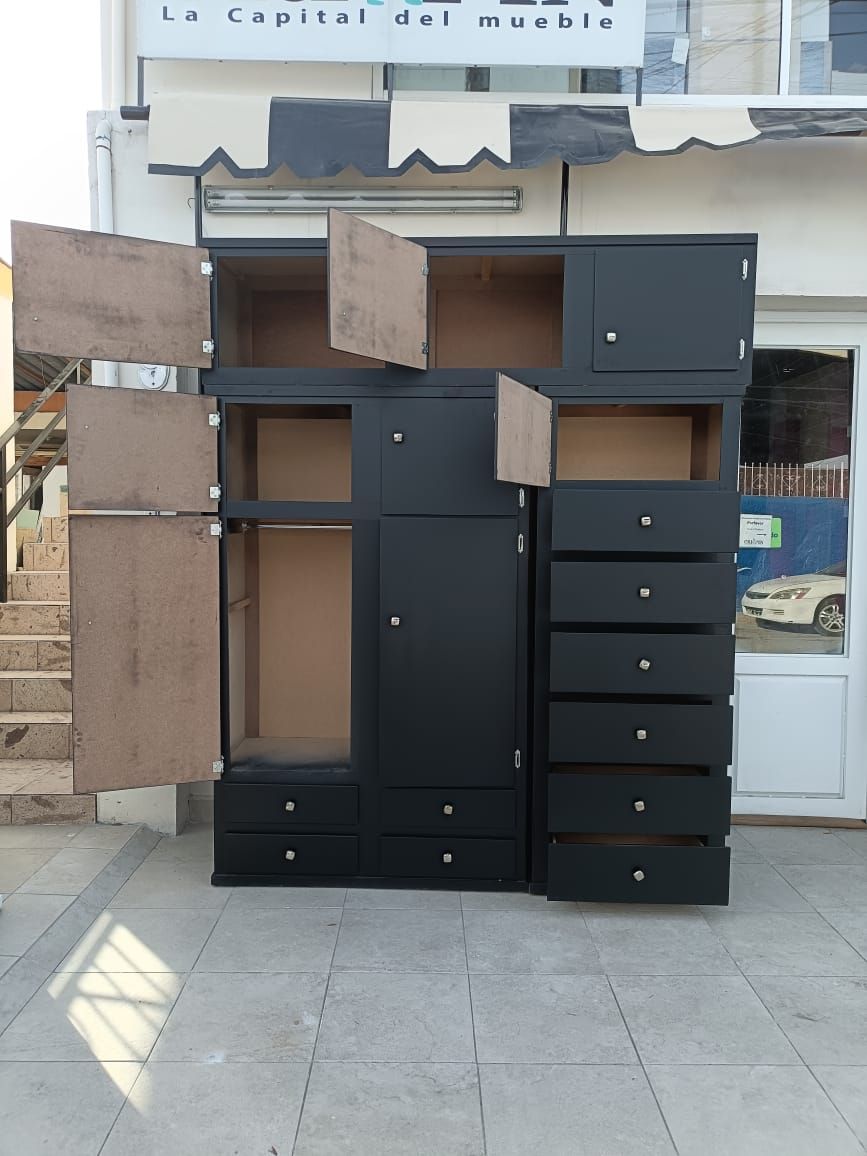 CRISPIN MUEBLES
