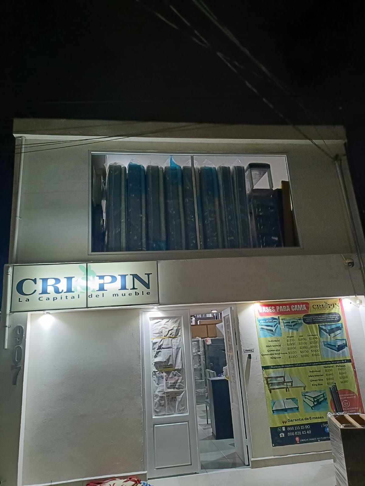 CRISPIN MUEBLES