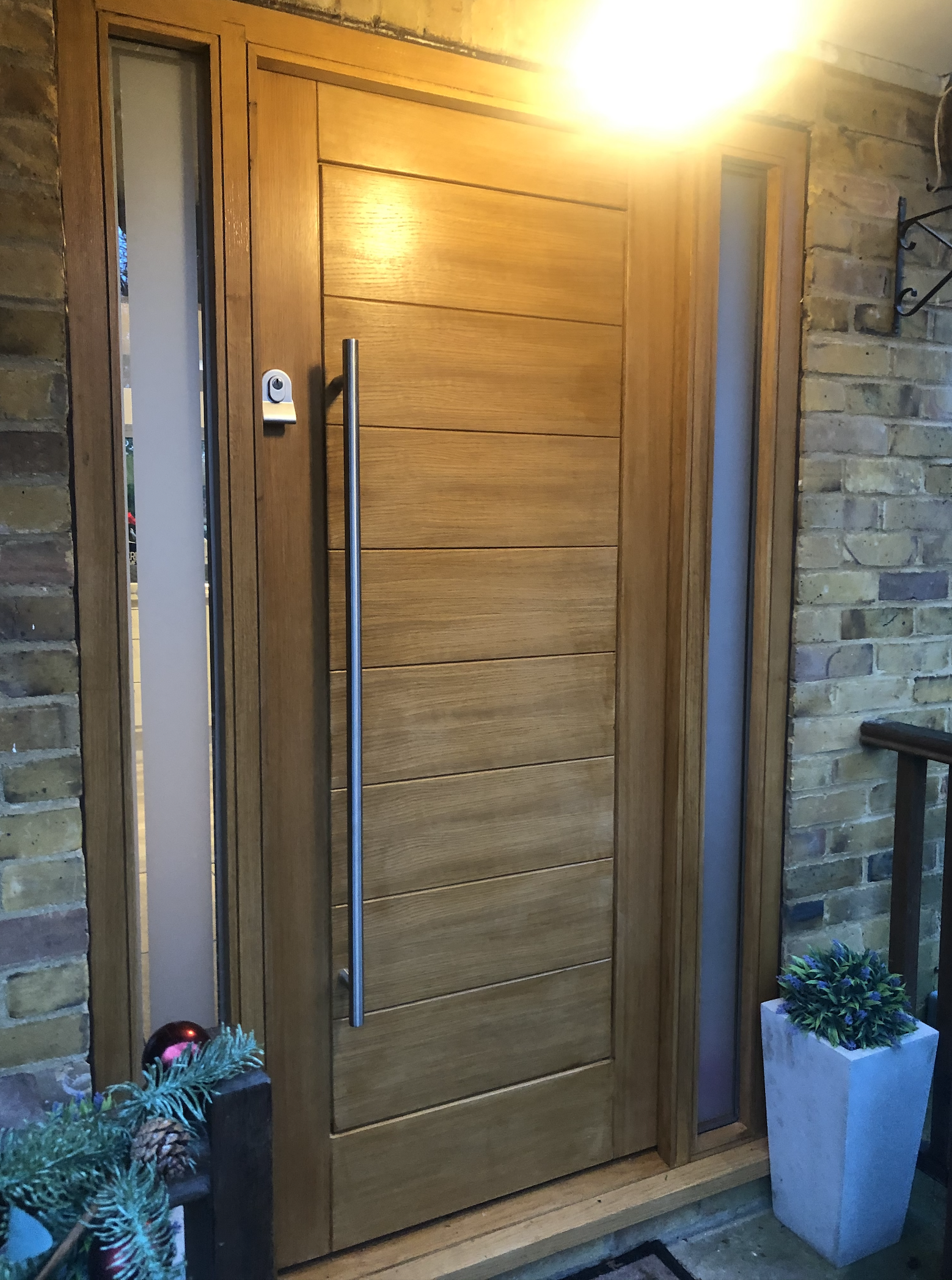 European Oak Frame and Entrance Door with Georgian Multipoint Locking System in Polished Brass with Bar Handle