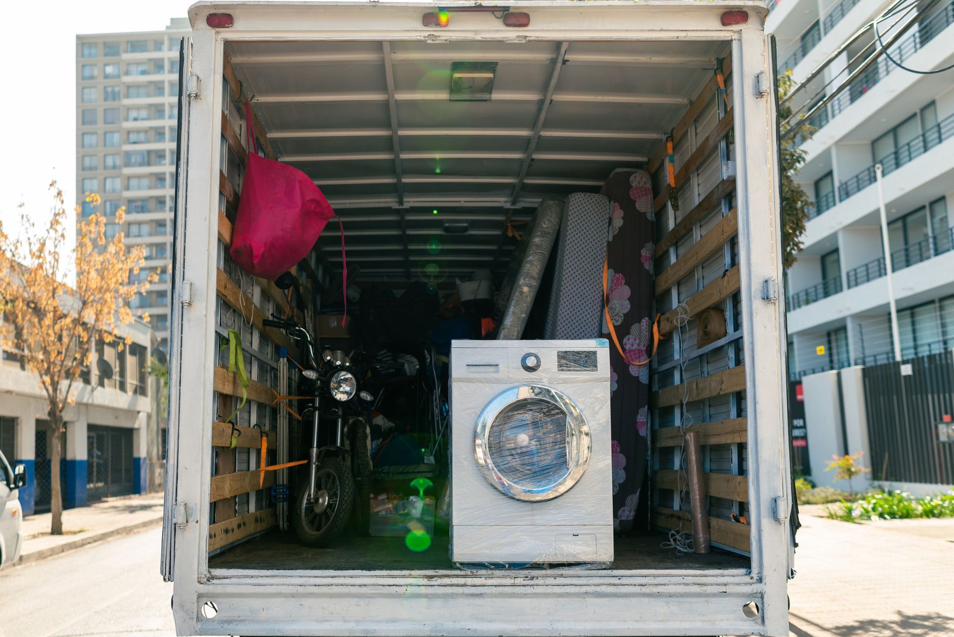 junk removal image truck packed