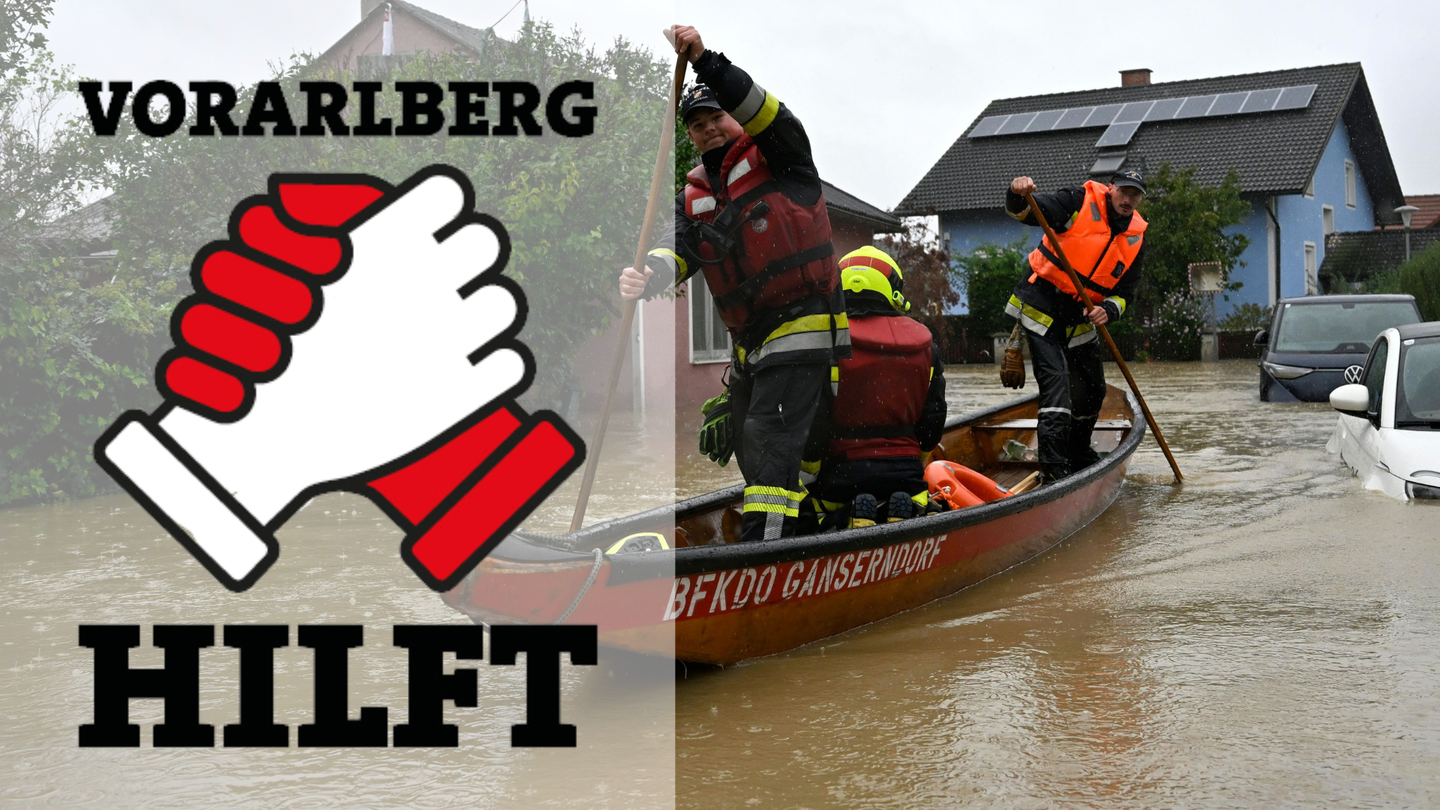 Eine Gruppe von Menschen in einem Boot in einem überschwemmten Gebiet mit den Worten Vorarlberg Hilfe auf dem Boden