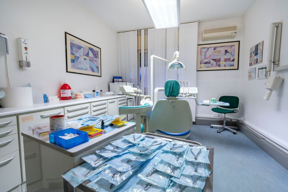 Studio Dentistico - Estetica Marzocchi e Karaman