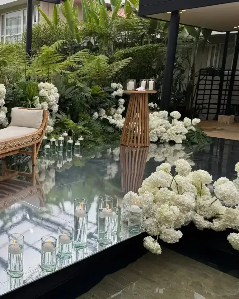 Floral setup and outdoor altar for weddings in Manizales at a hotel with hot springs, a romantic setting at Termales El Otoño