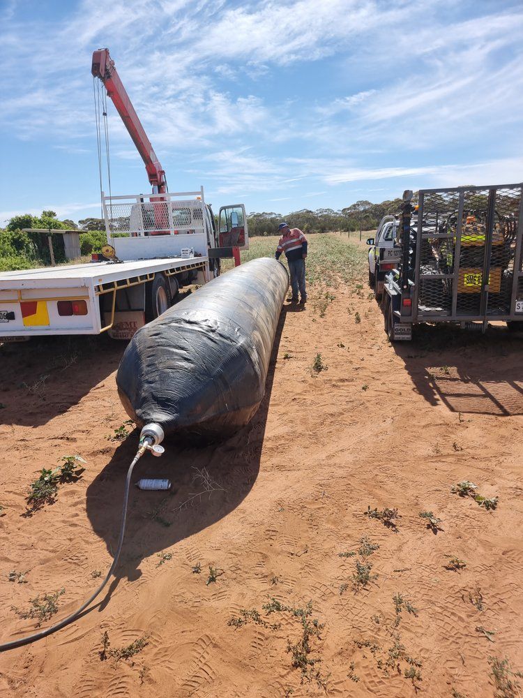 Marine recovery airbags