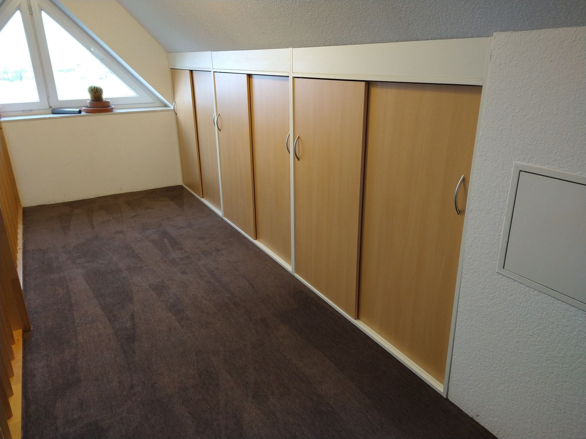 Abseiten Schrank