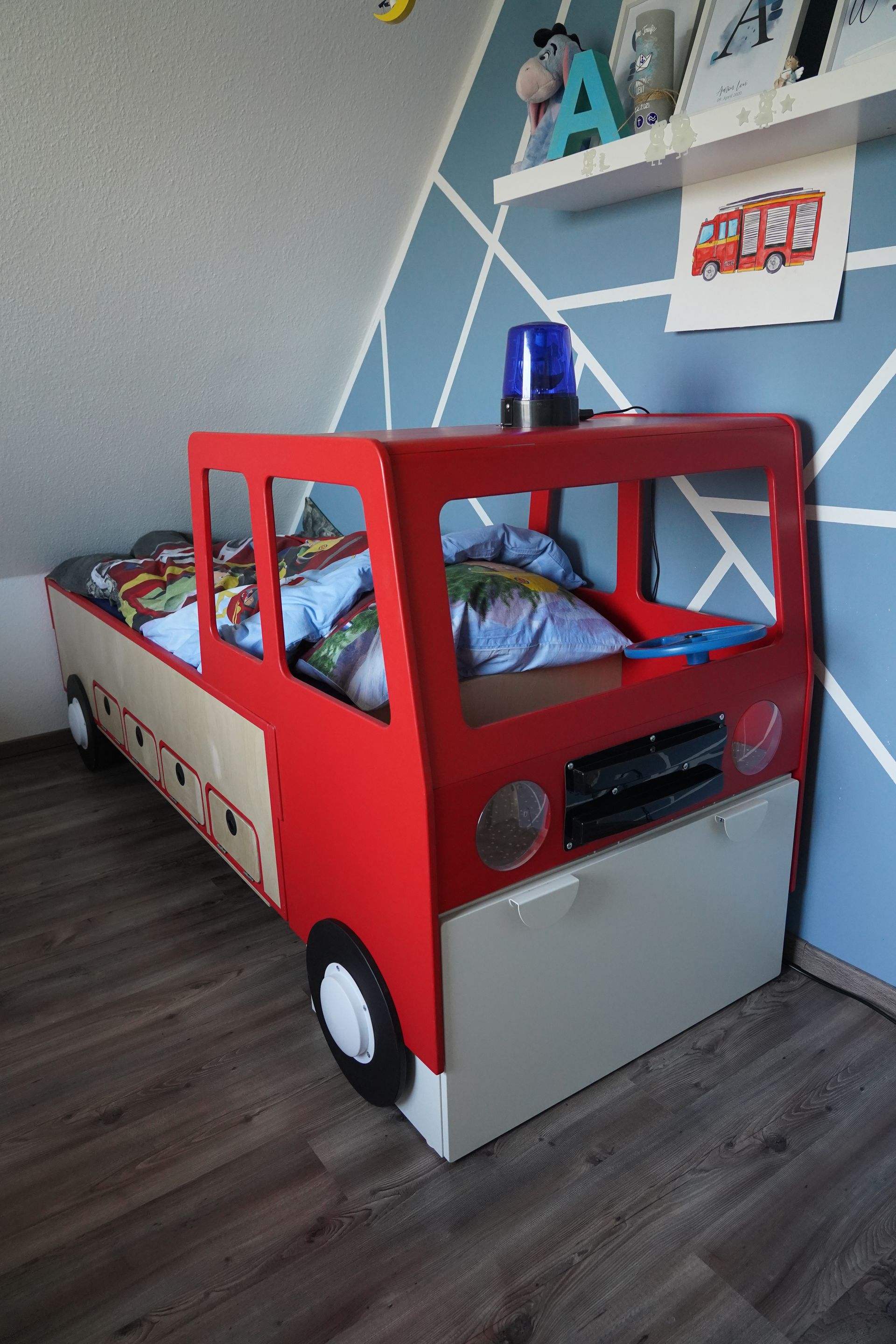 Feuerwehrauto Bett