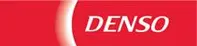 Logo DENSO en blanc sur fond rectangulaire rouge