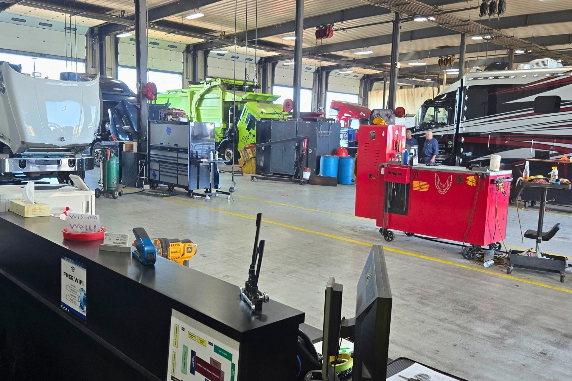 clean auto shop