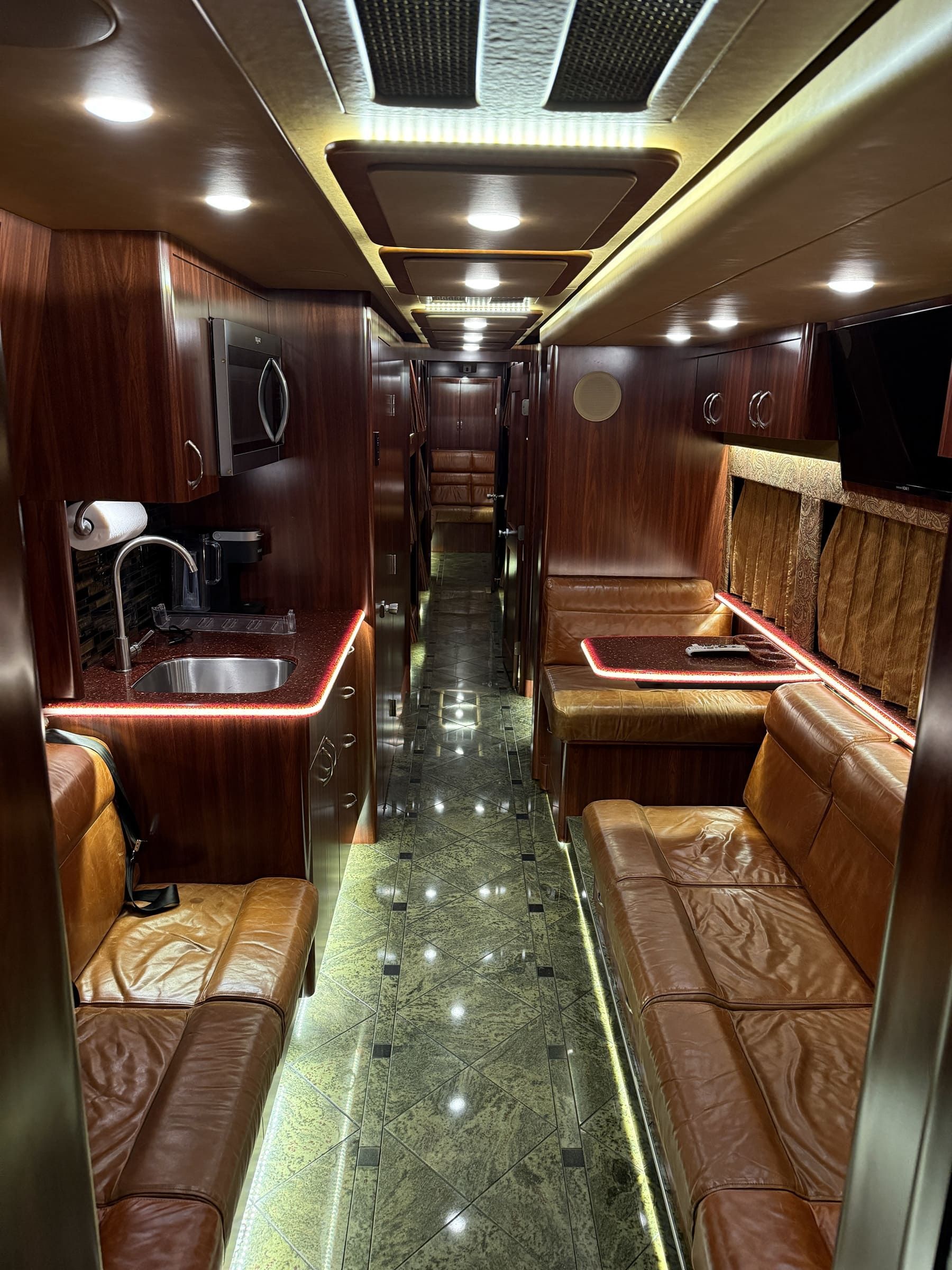 COACH 18