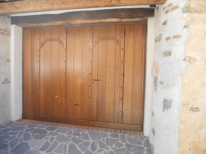 porte basculanti in legno