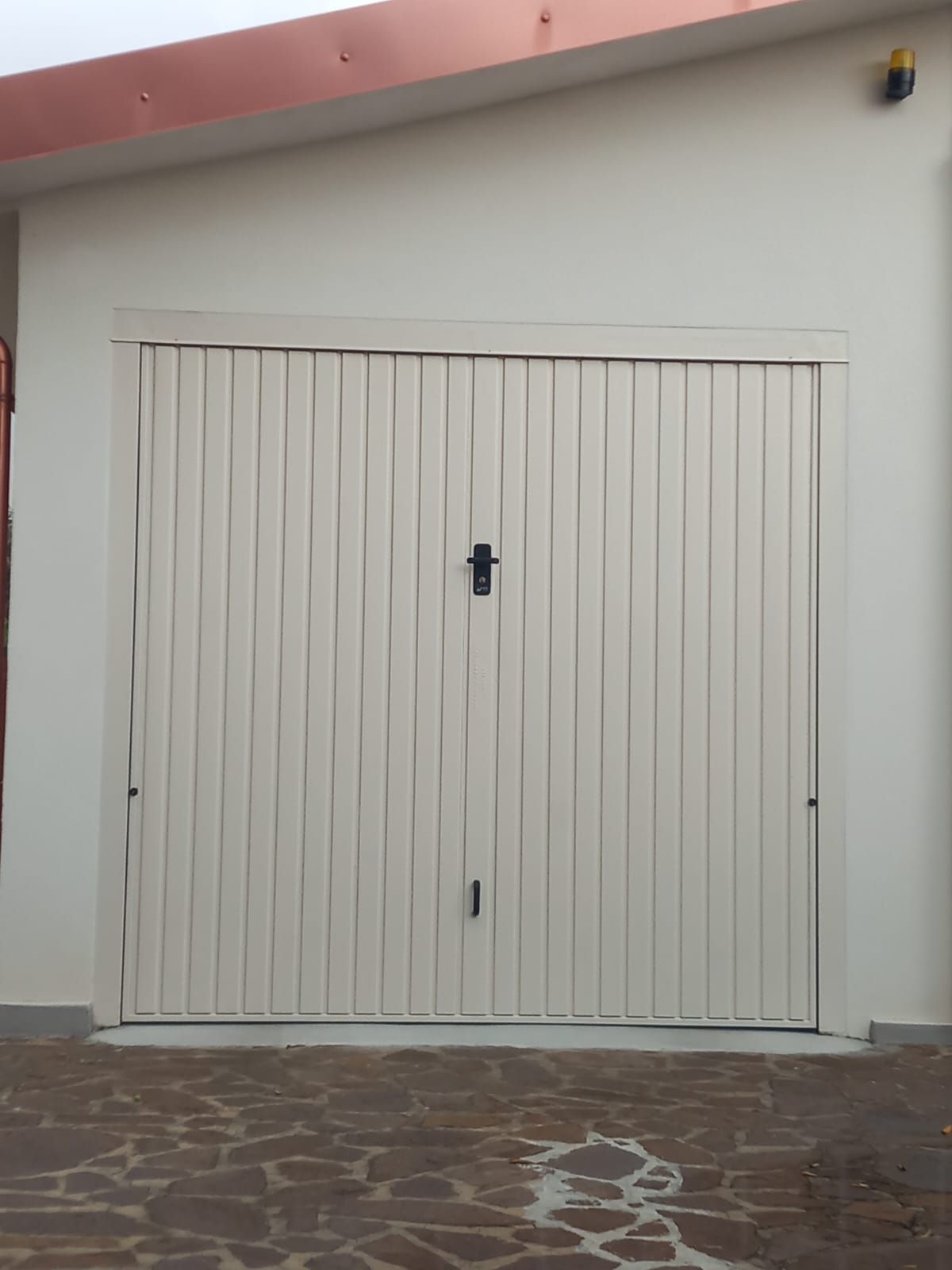 nuova porta basculante