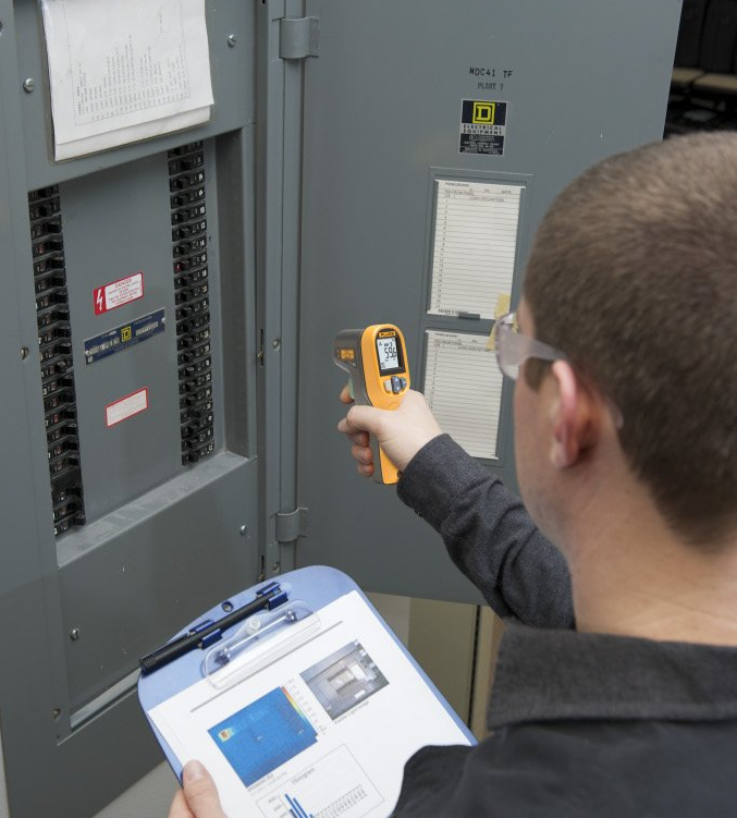 Fluke 59 MAX Infrared Thermometer