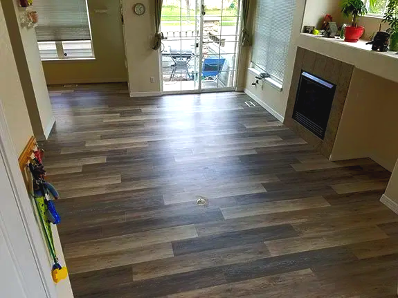 Vinyl Plank Flooring | Calabrese Flooring Co