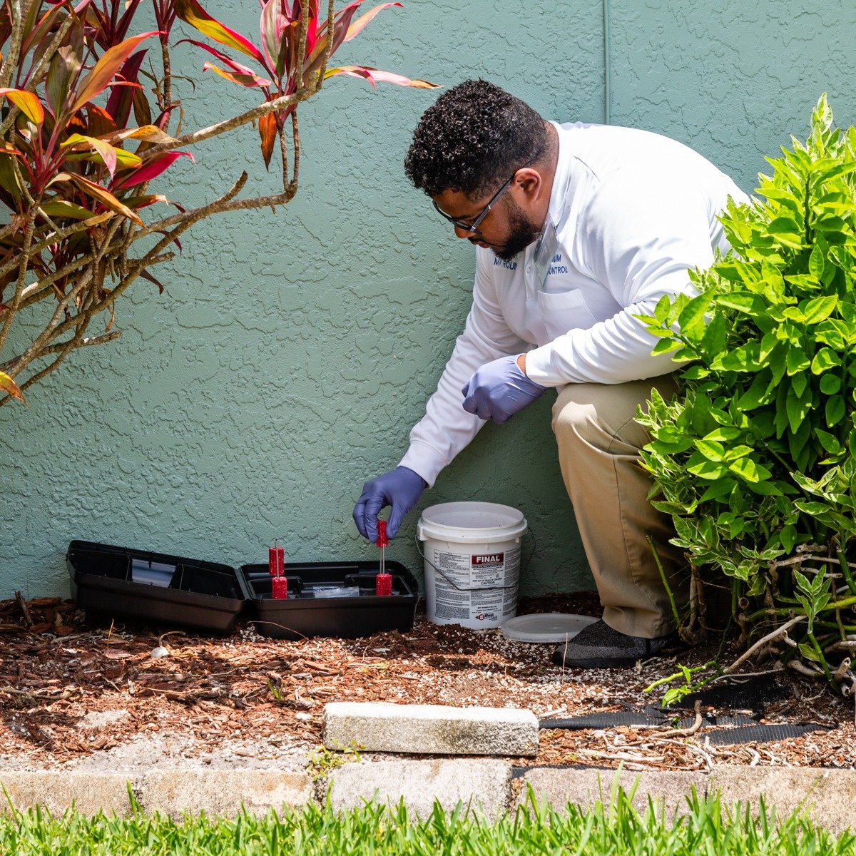 Home Melbourne, FL Premium Pest Control