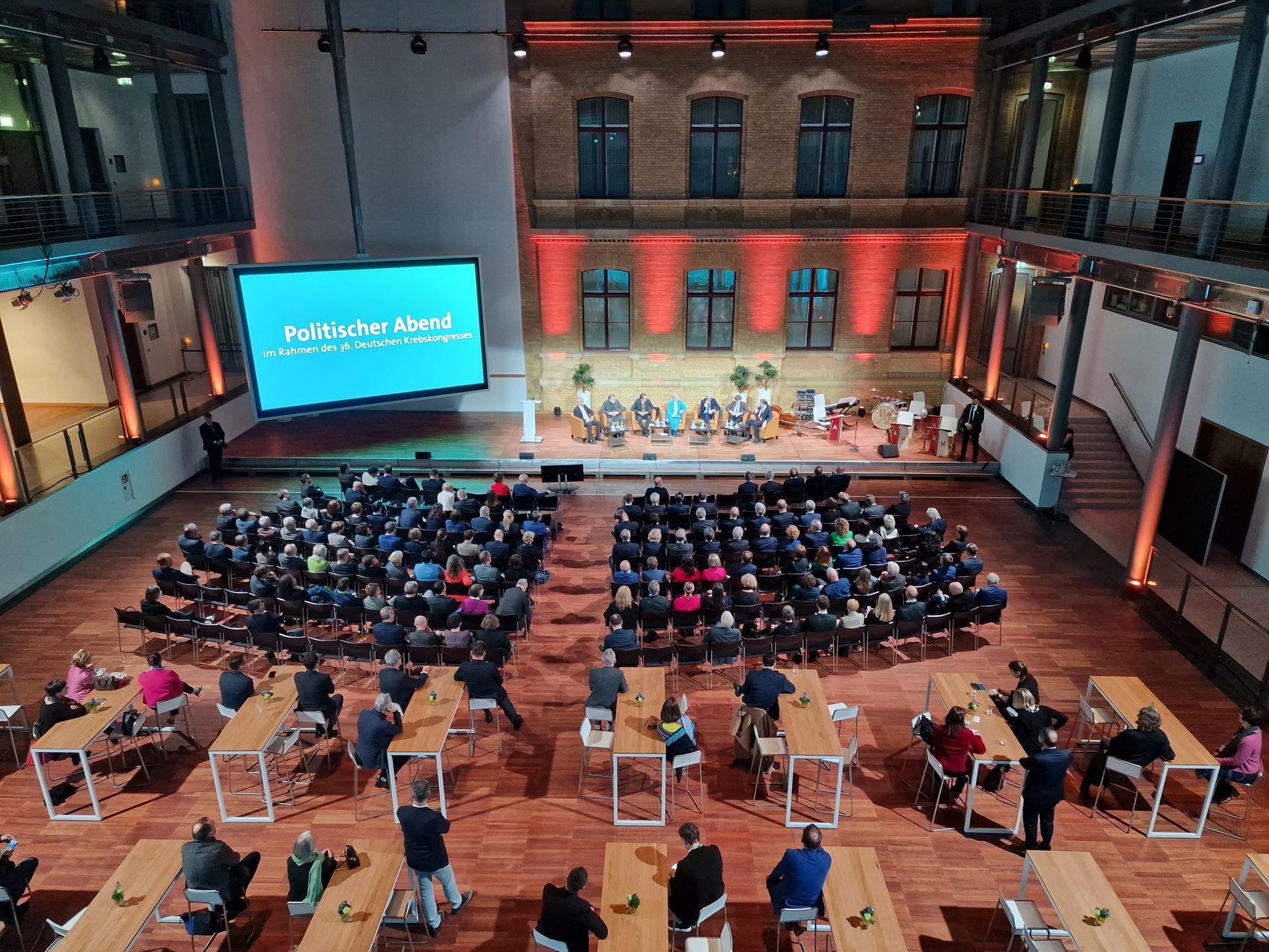 Impressionen vom Politischen Abend zum Deutschen Krebskongress 2024 in der Telekom Hauptstadtrepräsentanz: Ansicht von oben