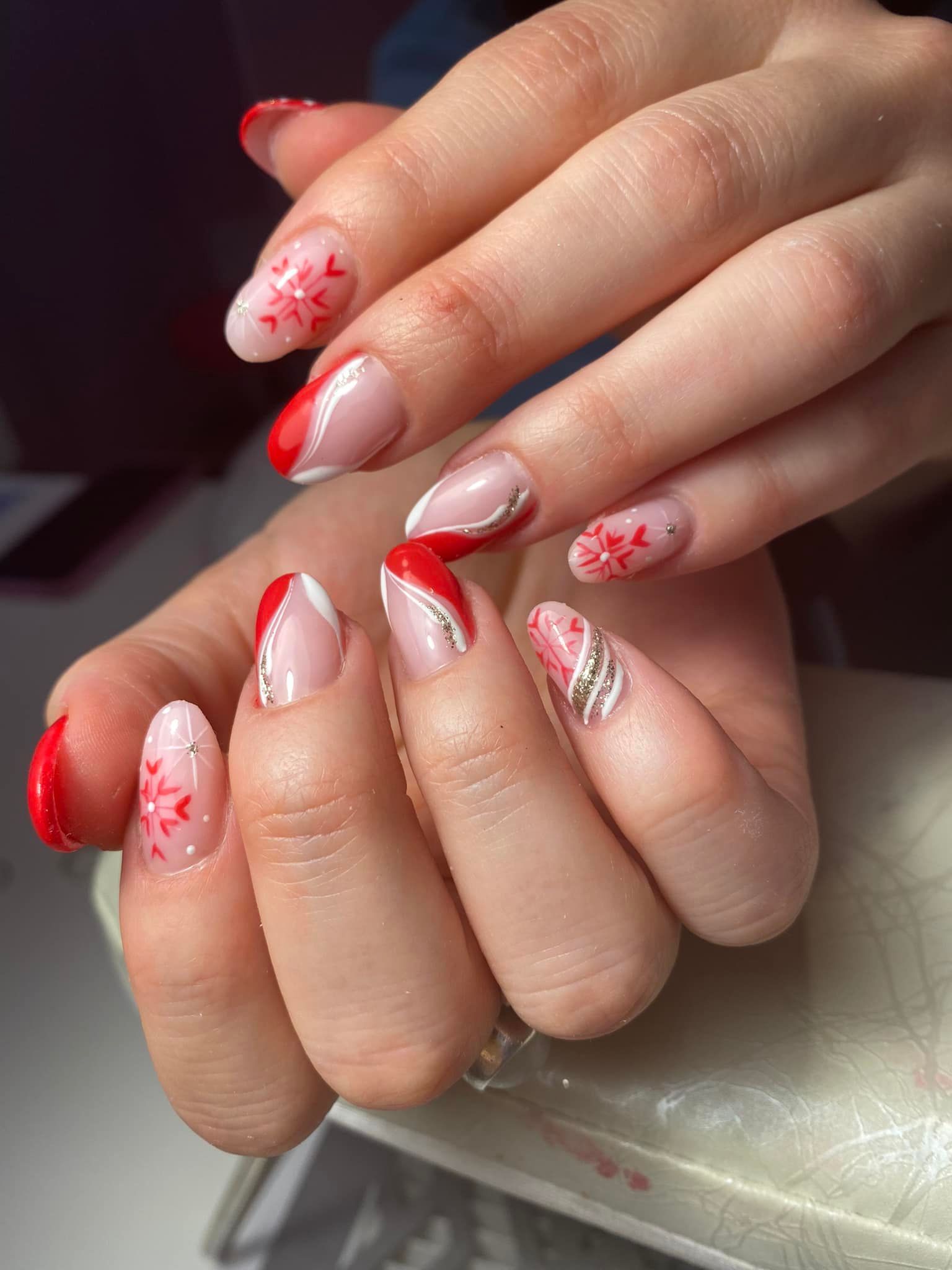 Impero della Bellezza, trattamento mani, manicure