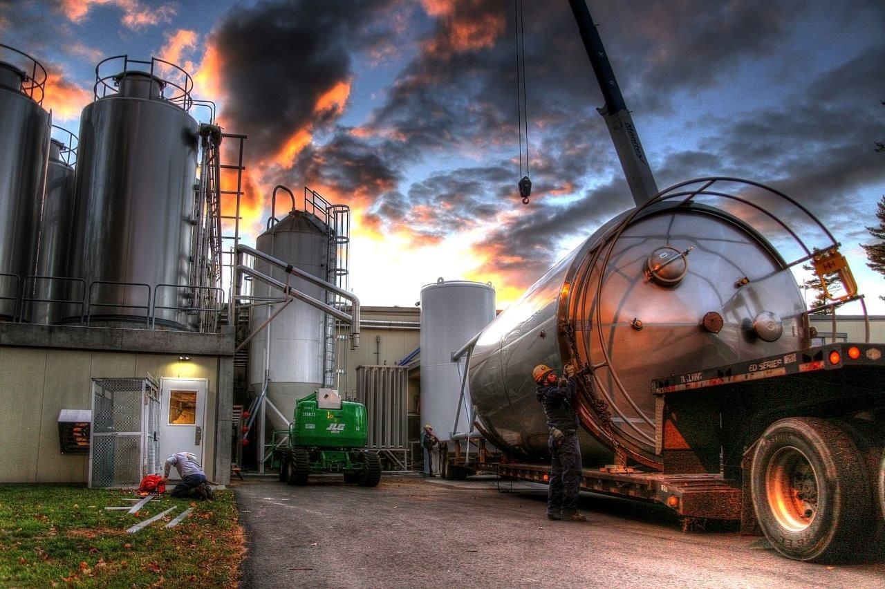 heavy hauling and boom truck rental in Maine and New Hampshire