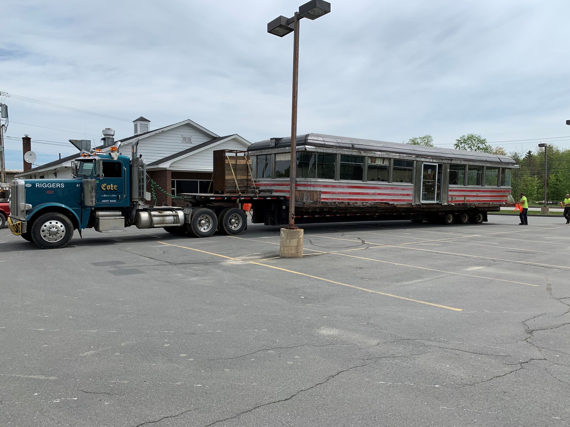 domestic shipping and machinery movers in Maine and New Hampshire