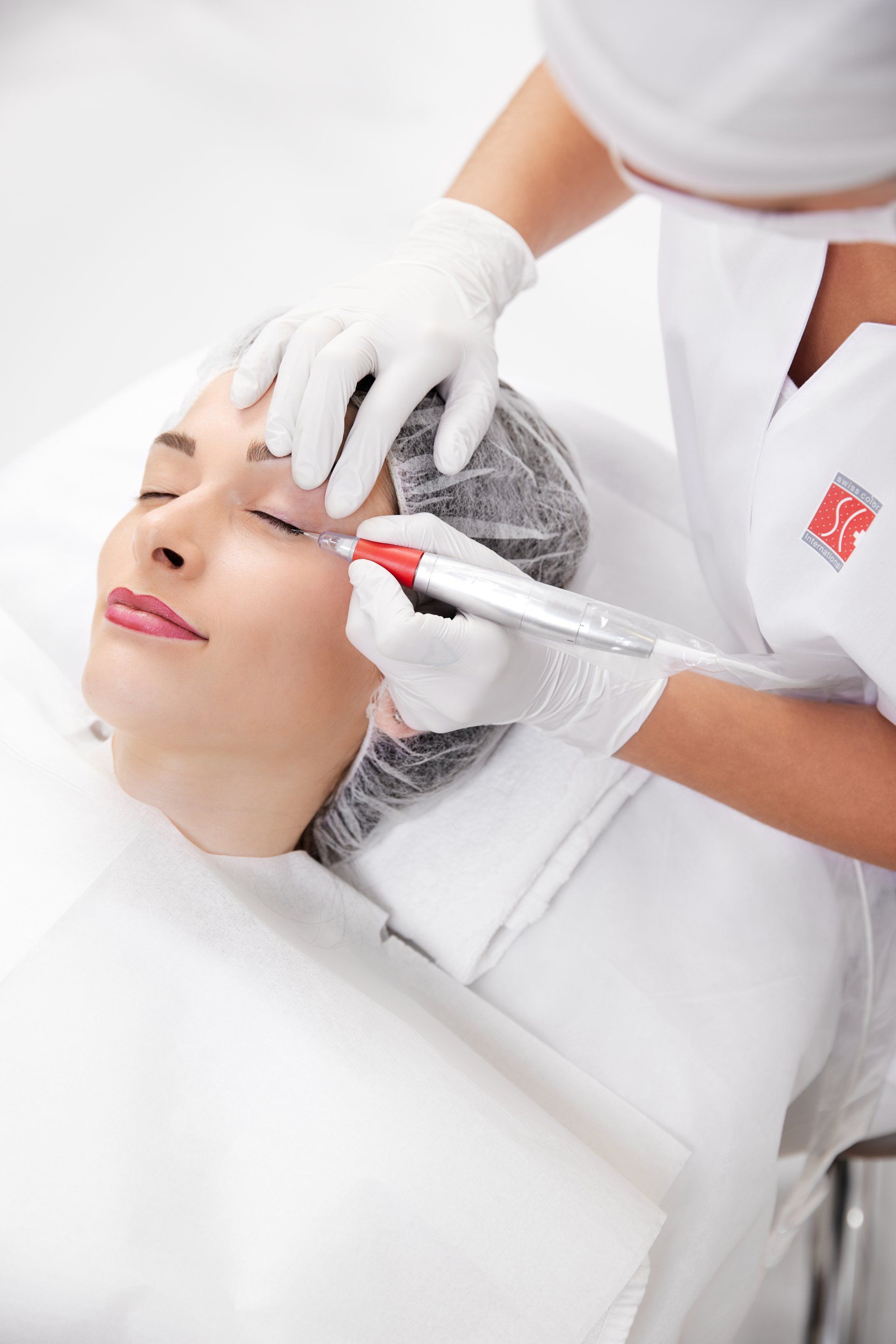 Permanente make-up met pigmenten van Swiss Color voor een professioneel resultaat