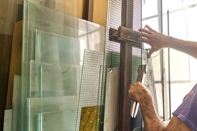 Window Glass Replacement — Eatons Hill, QLD — Breeze Glass