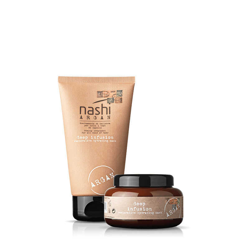 Due prodotti per capelli Nashi Argan: un tubetto color marrone con l'etichetta
