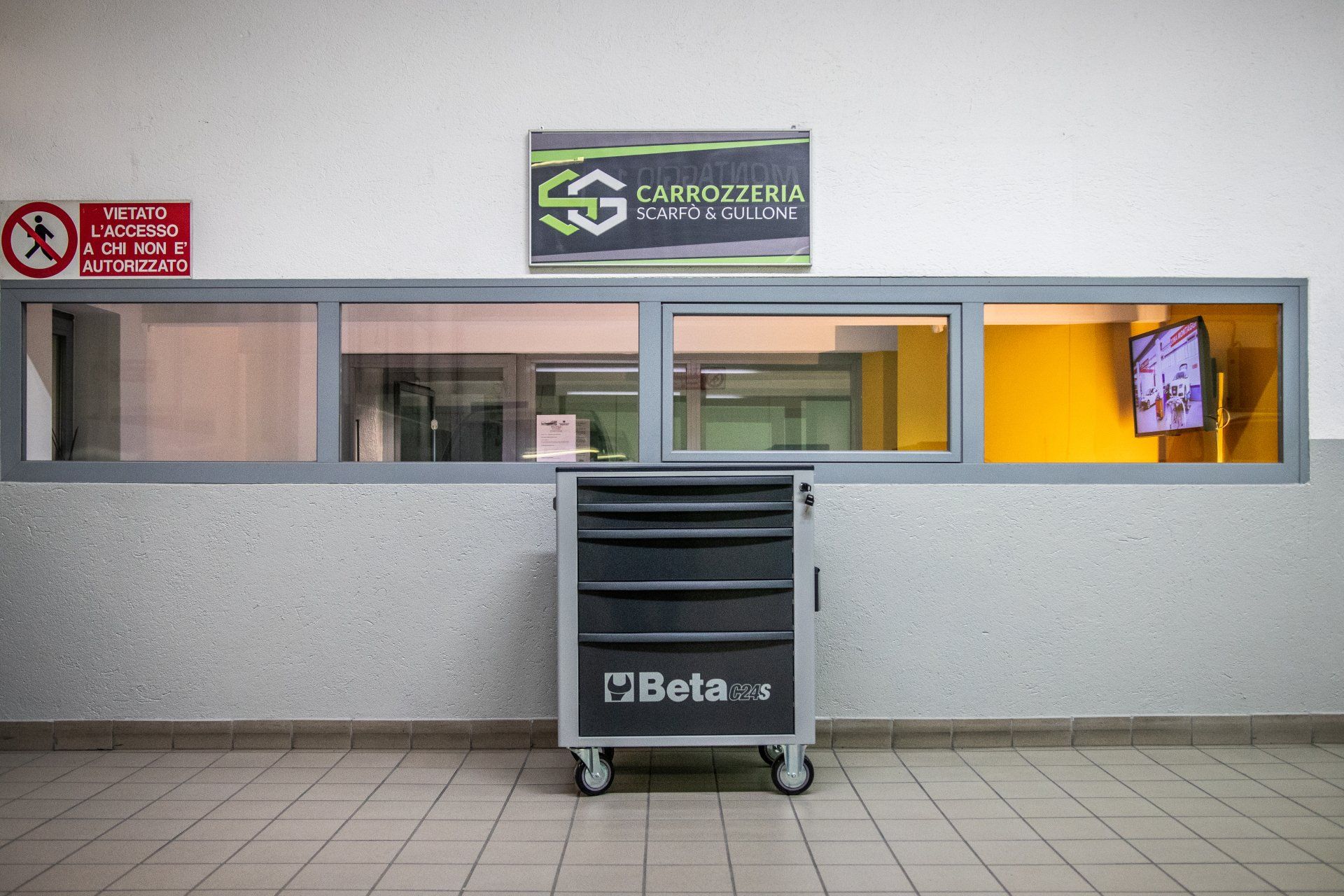 staff dell'autofficina