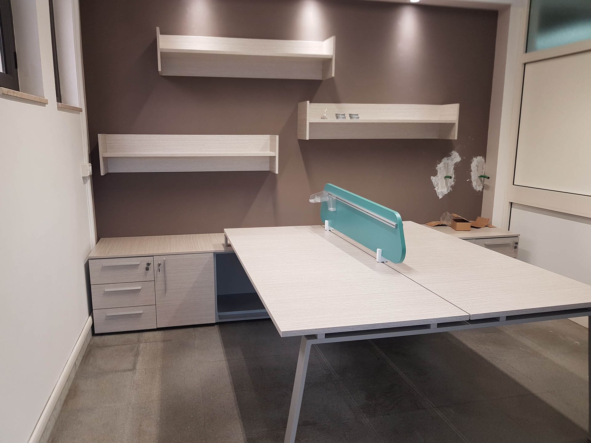 Set Mobili Ufficio Office Edition - 4 Pezzi In Rovere Sonoma/Bianco Con Scrivanie E Armadietti - Foto 5