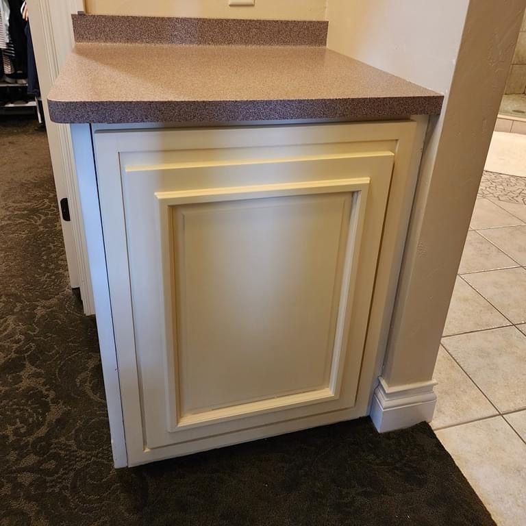 Custom Linen Closet
