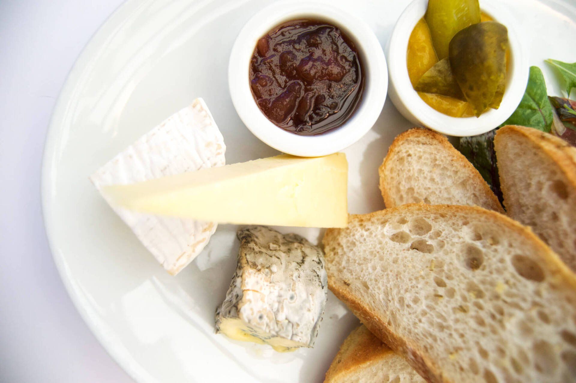 Local cheese food, served at the Ocean Deck, Sandown, Isle of Wight, photography by MooksGoo