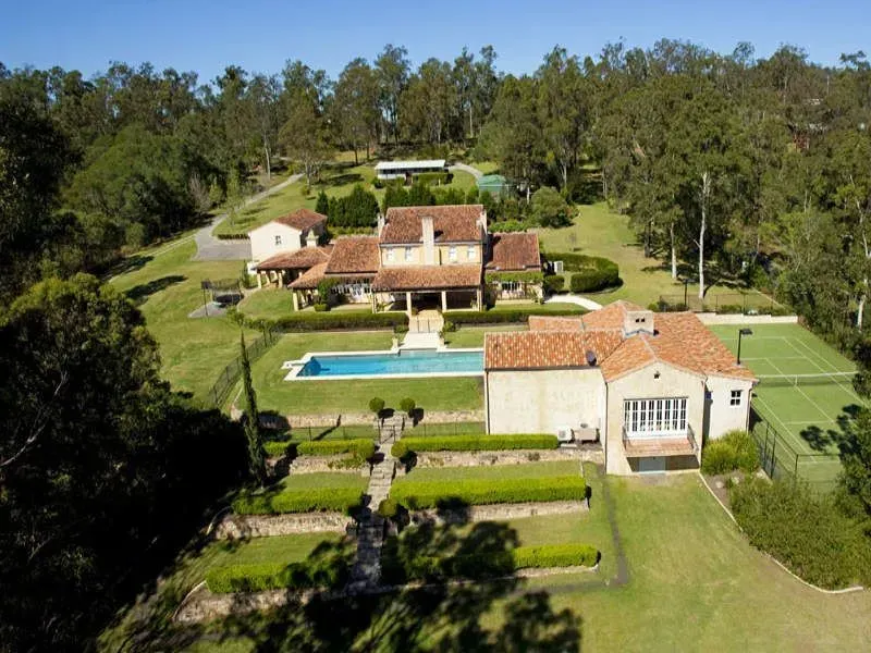 Pullenvale Residence