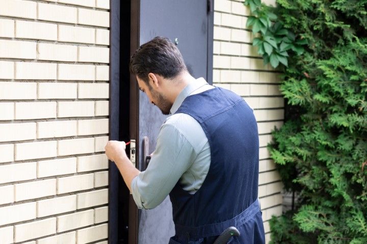 Door installation services in Sayreville, NJ