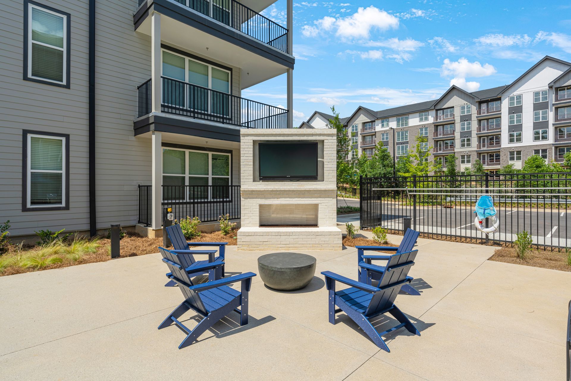 Outdoor seating at Conclave Sugar Hill. 