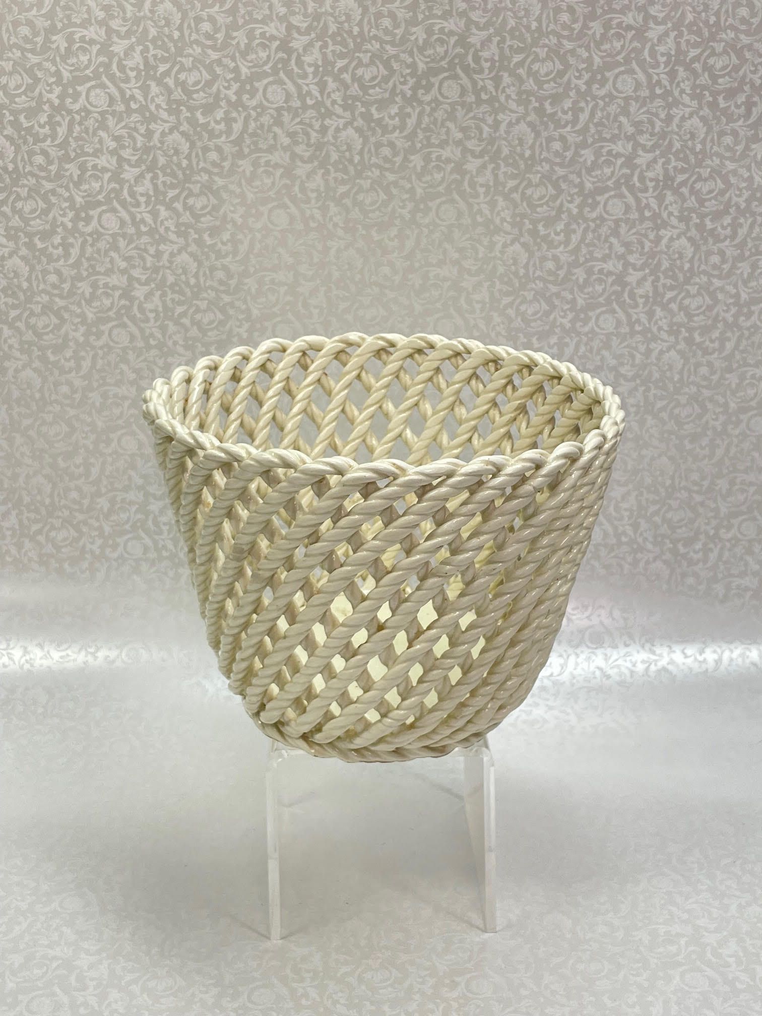 McAdams' Ltd. in Columbia, MO | Wedding Registry | Lauren McDonald & Andrew Davenport