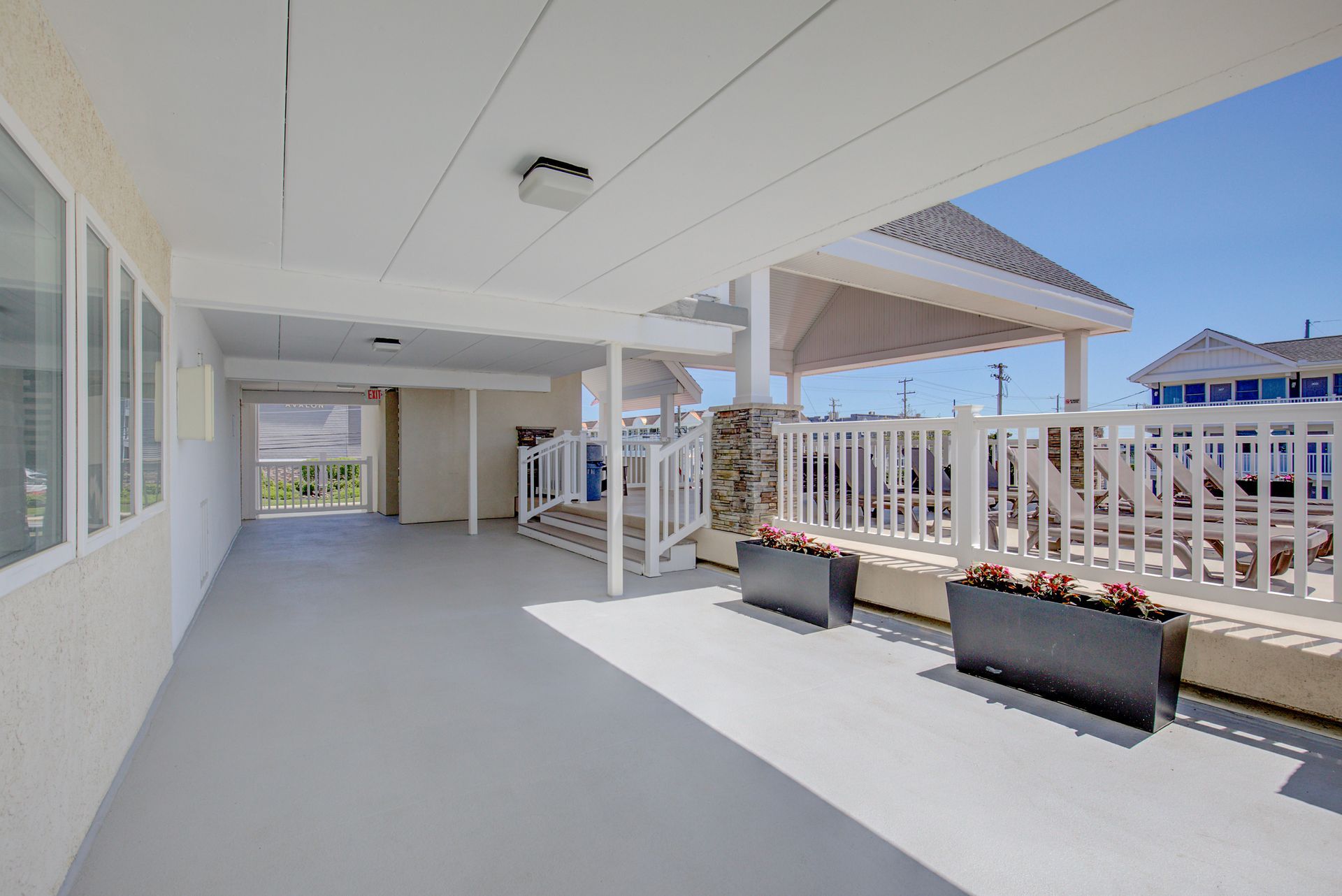 sun deck