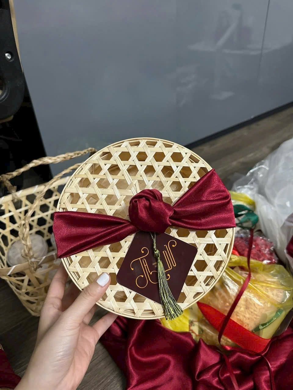 Handwoven Circle Gift Box