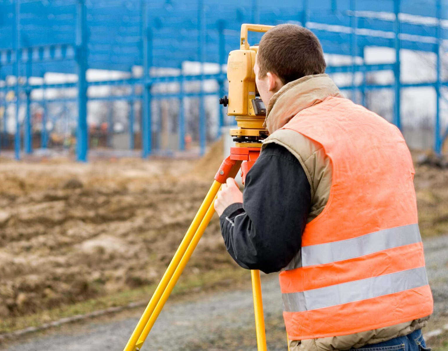 Surveyor at work | Cessnock, NSW | Marshall Scott Surveying & Land Development Consultants