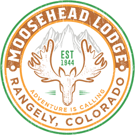 A logo for moosehead lodge rangely colorado