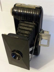 The Instamatic 704 took flash cubes. 1965-1969