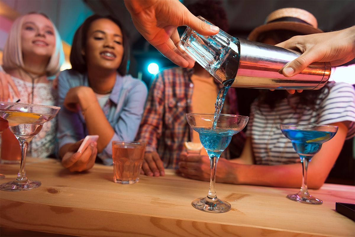 friends drinking at a bar in New Orleans