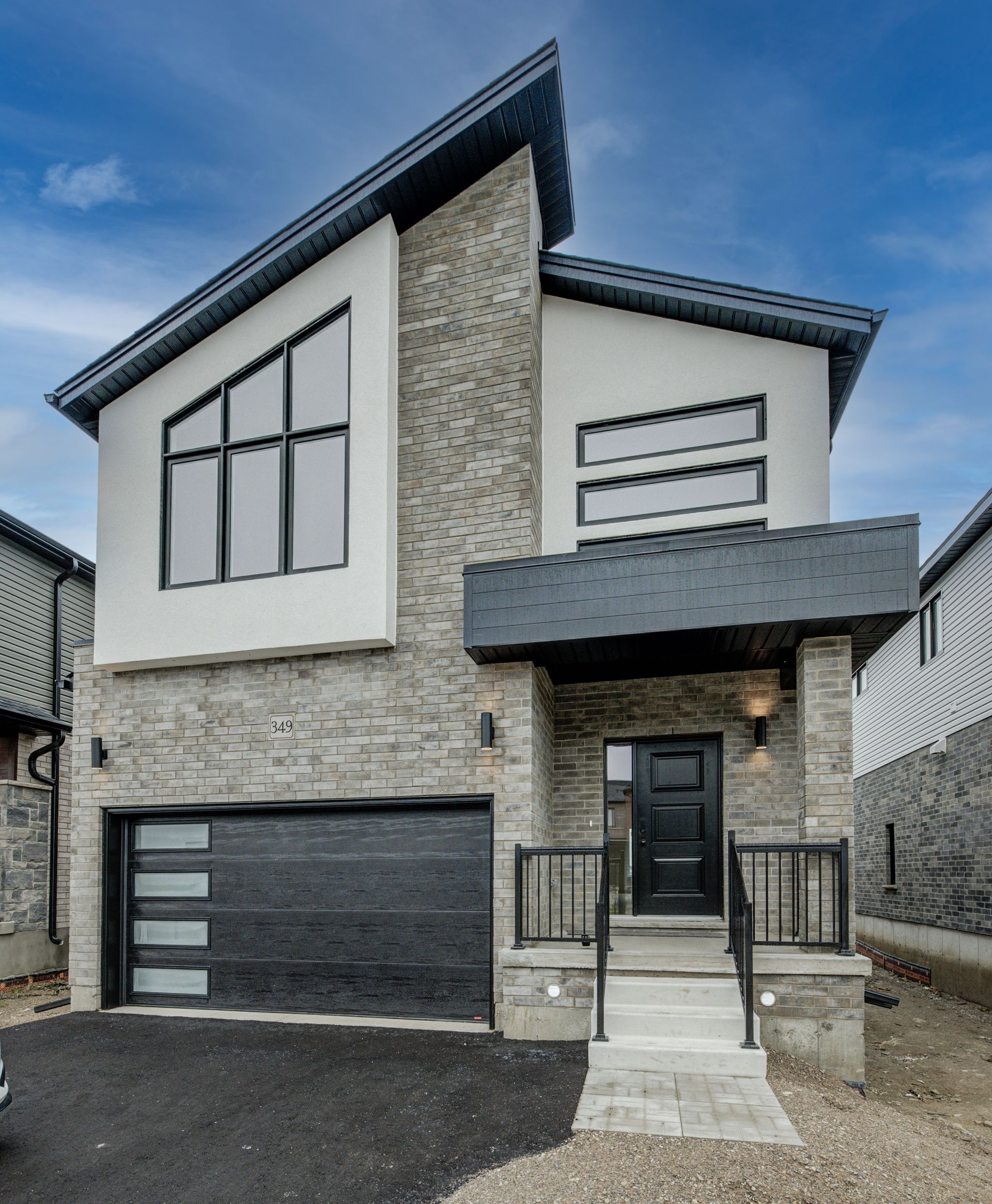 Move-in ready single detached home - 349 Bradshaw Drive, Stratford