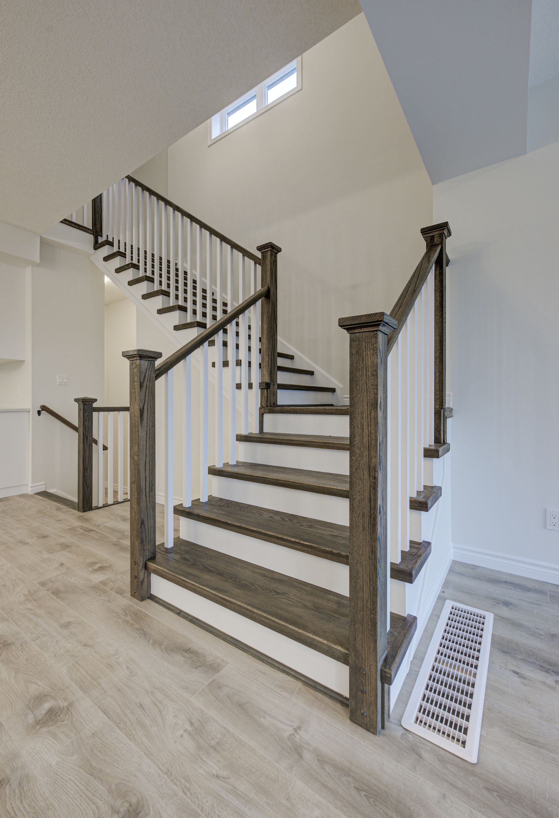 Move-in ready single detached home in Stratford, ON - 353 Bradshaw Drive