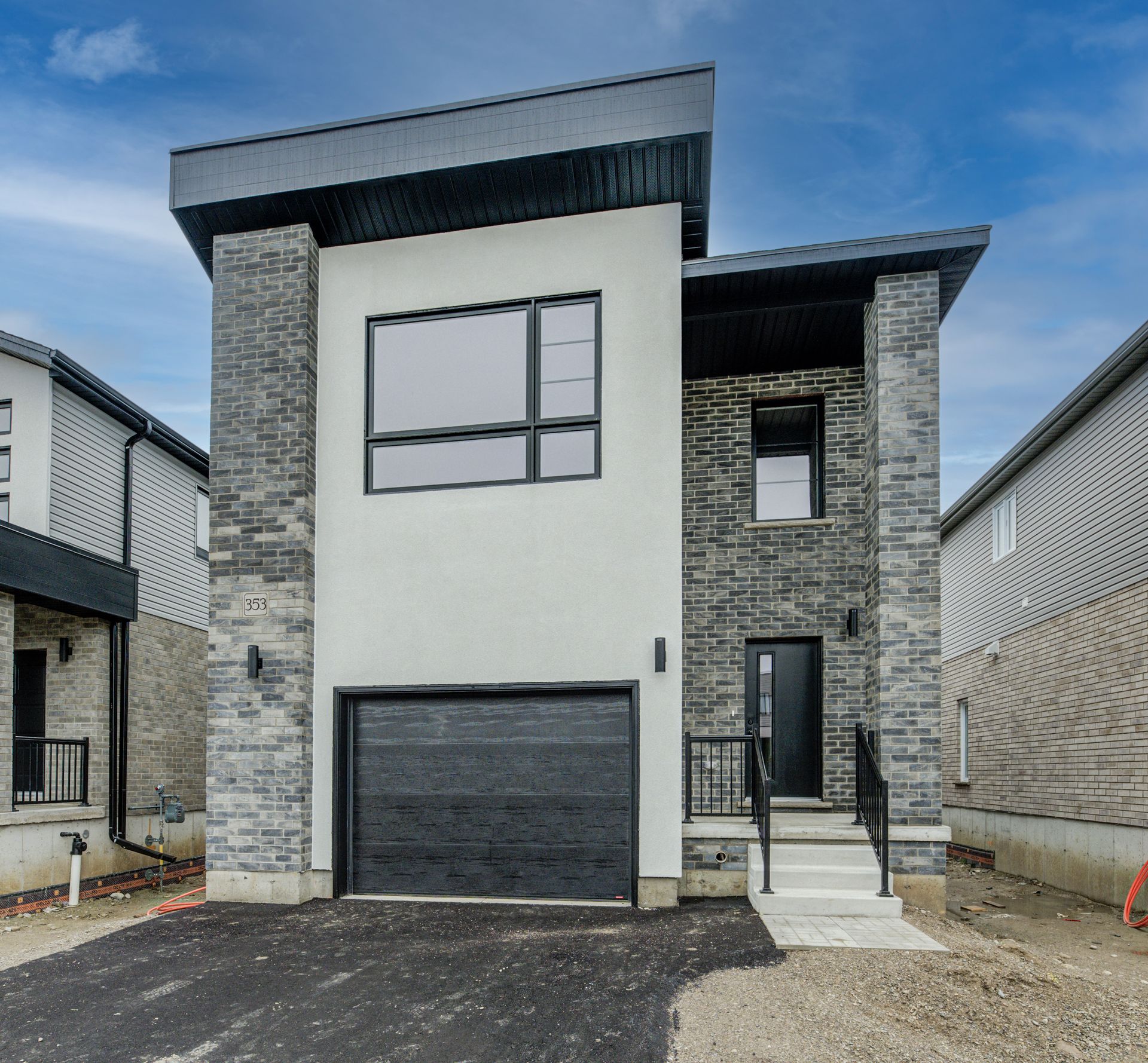 Move-in ready single detached home in Stratford, ON - 353 Bradshaw Drive