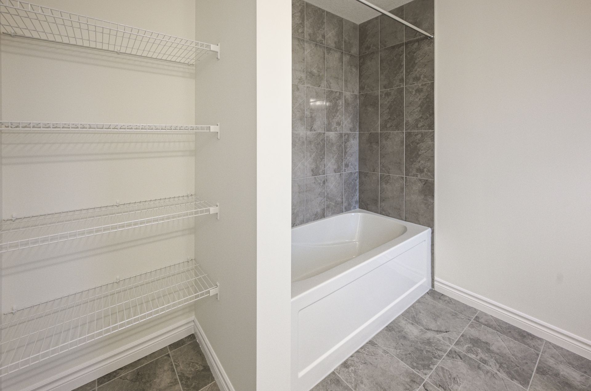 Move-in ready single detached home - 349 Bradshaw Drive, Stratford