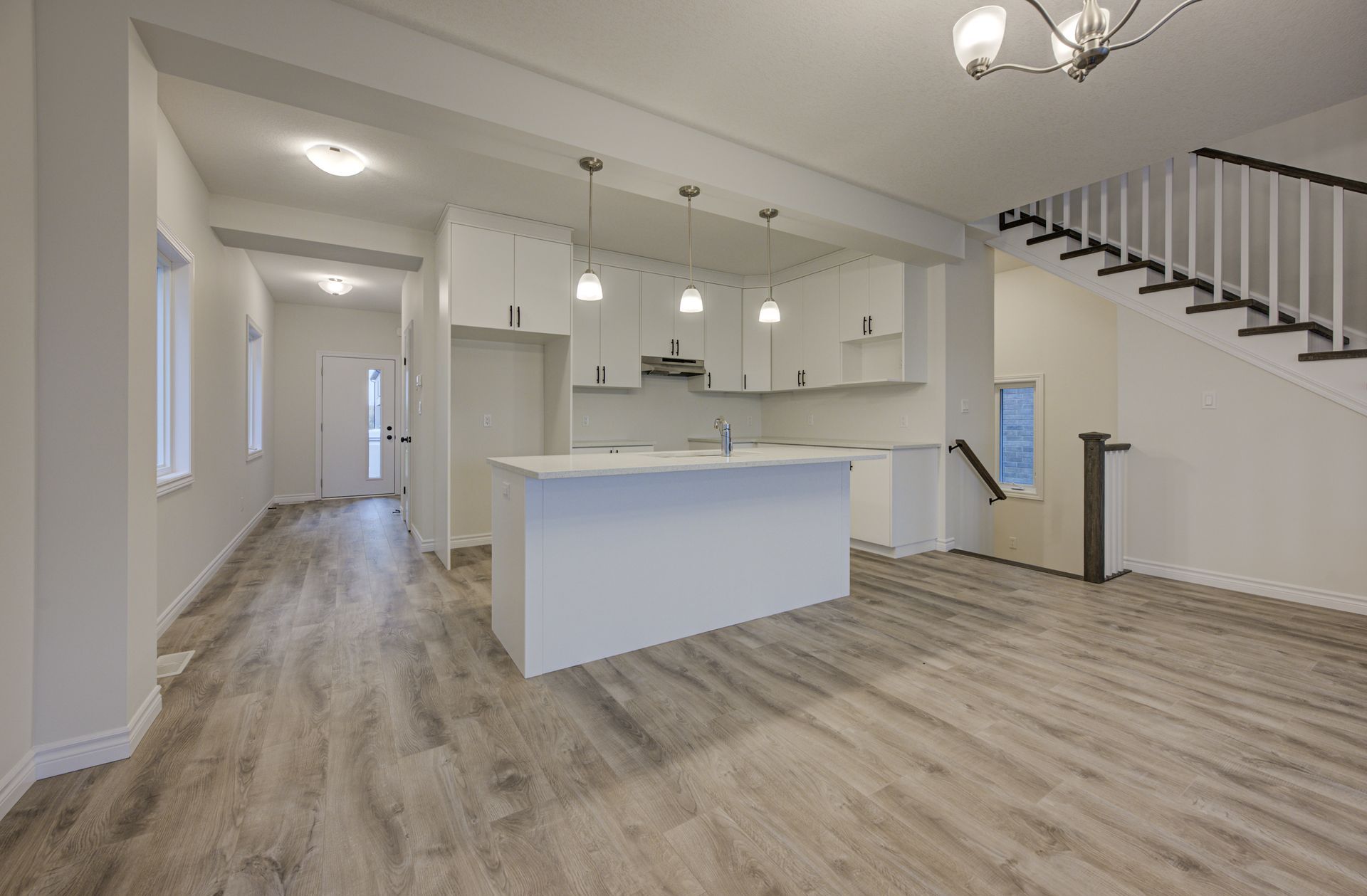 Move-in ready single detached home in Stratford, ON - 353 Bradshaw Drive