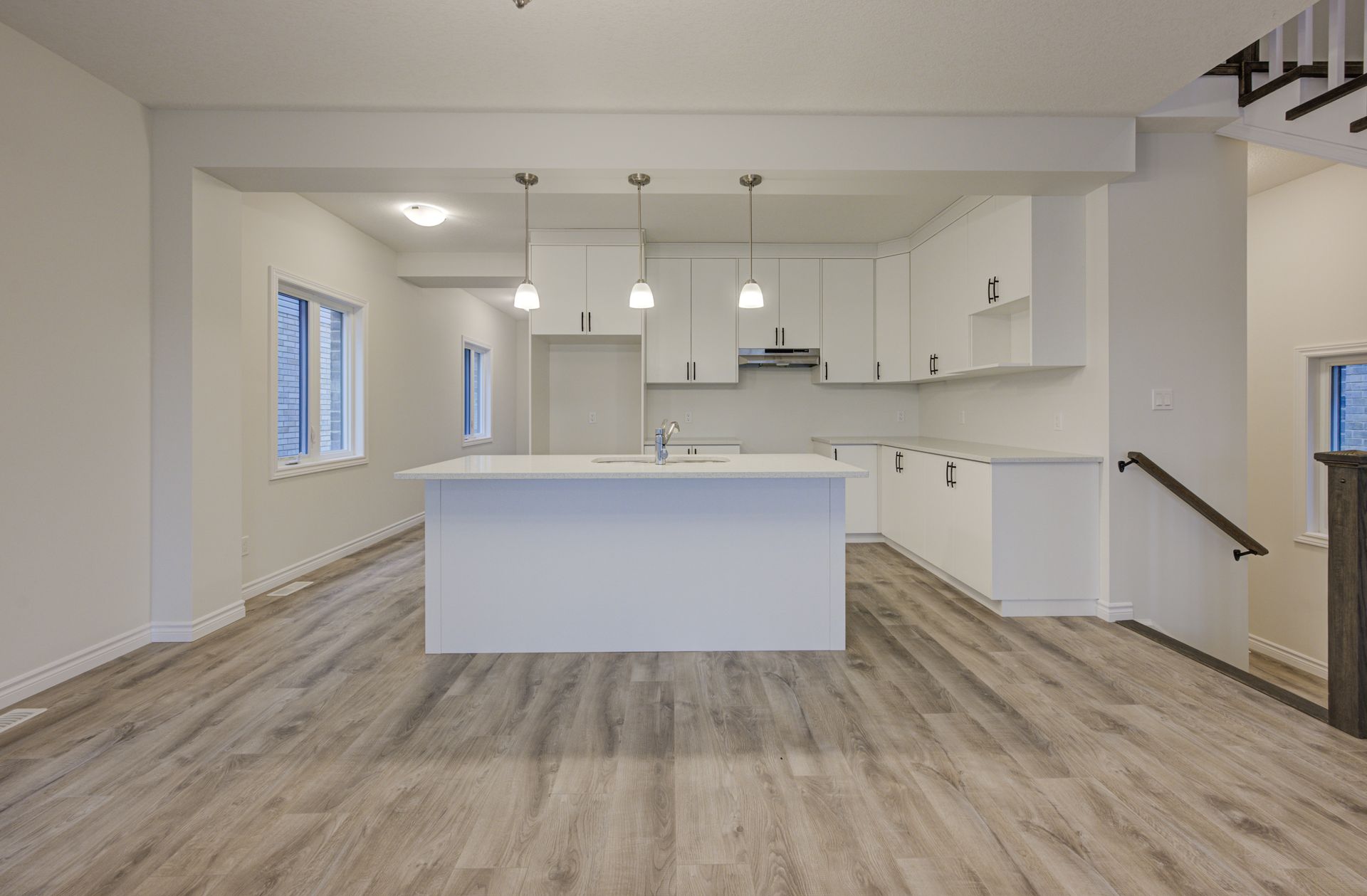 Move-in ready single detached home in Stratford, ON - 353 Bradshaw Drive