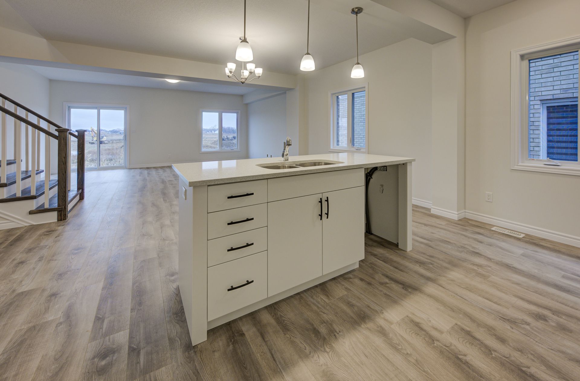 Move-in ready single detached home in Stratford, ON - 353 Bradshaw Drive