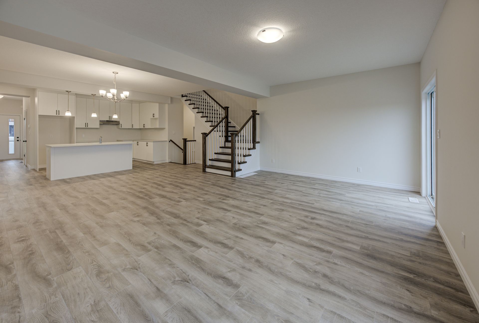 Move-in ready single detached home in Stratford, ON - 353 Bradshaw Drive