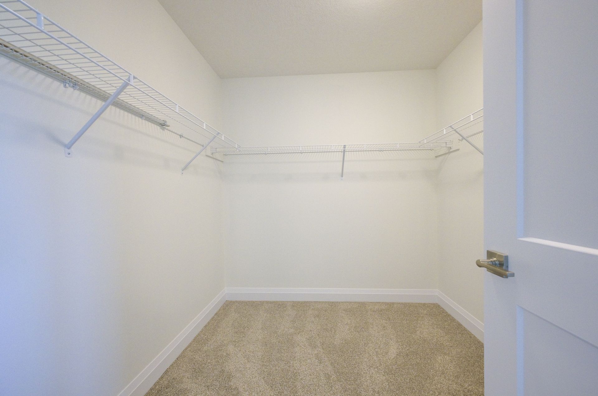 Move-in ready single detached home in Stratford, ON - 345 Bradshaw Drive