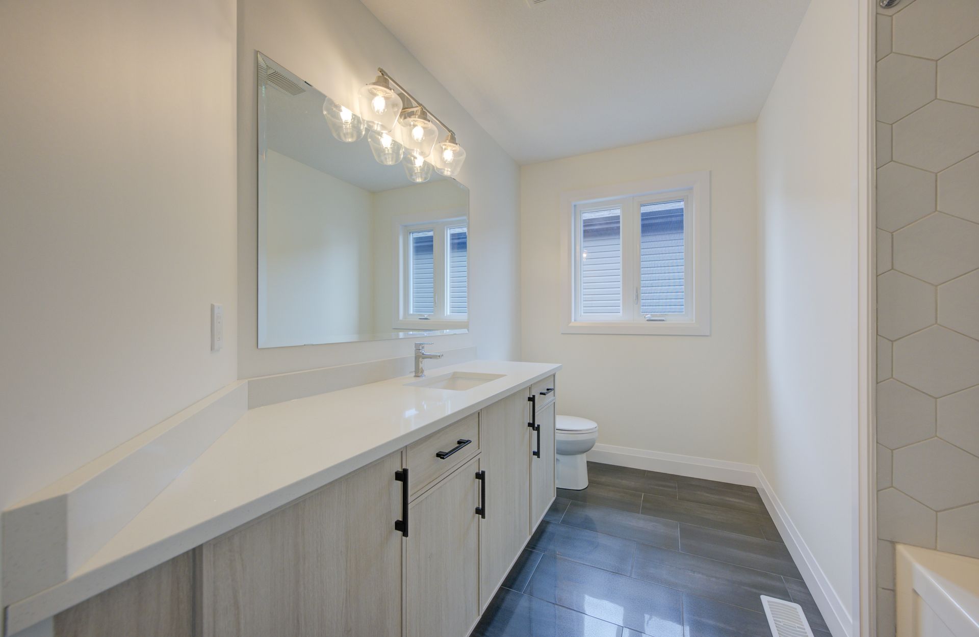 Move-in ready single detached home in Stratford, ON - 345 Bradshaw Drive
